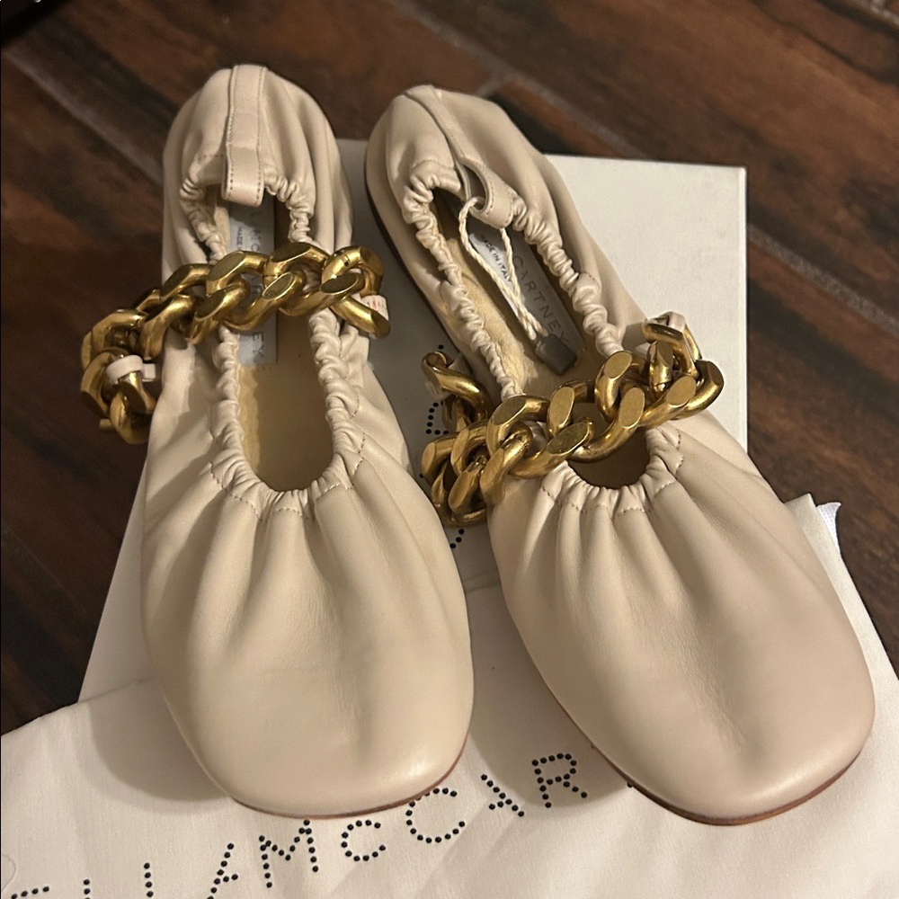 New authentic Stella McCartney flats - Picture 2 of 6